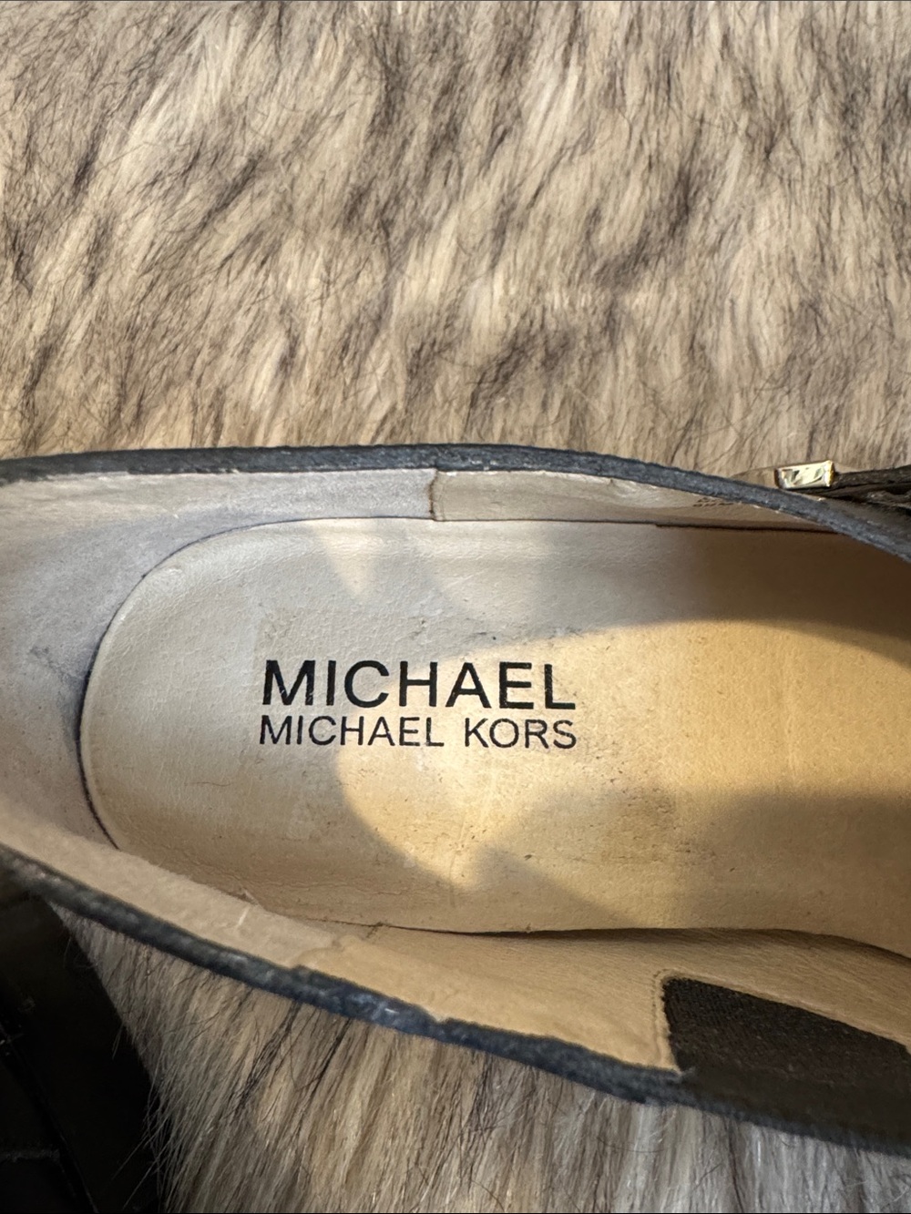 MICHEAL Michael Kors Black and Tan Leather Loafers Size 9.5 - Picture 2 of 10